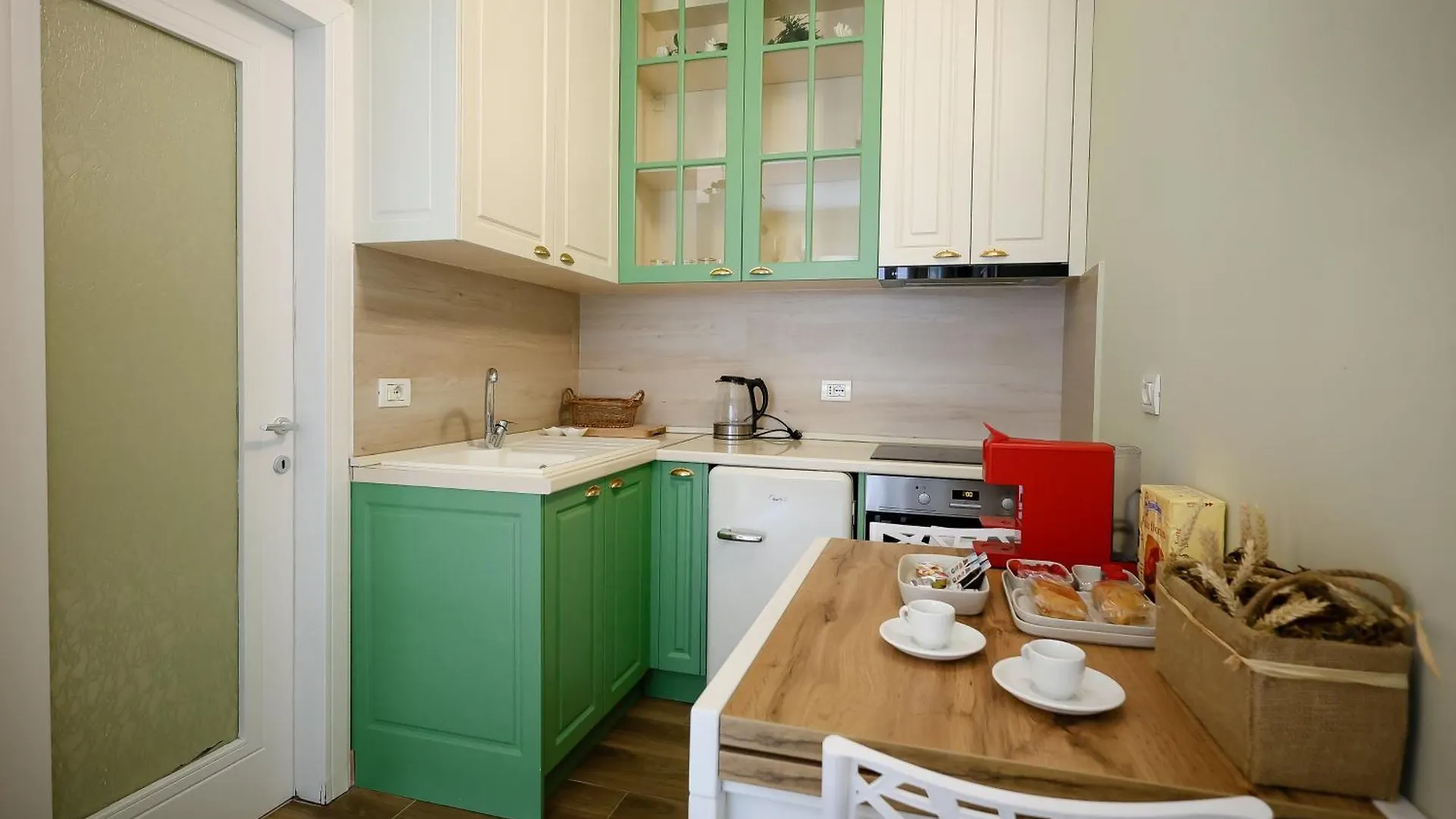 Apartment Noela'S Place Tirana Albania
